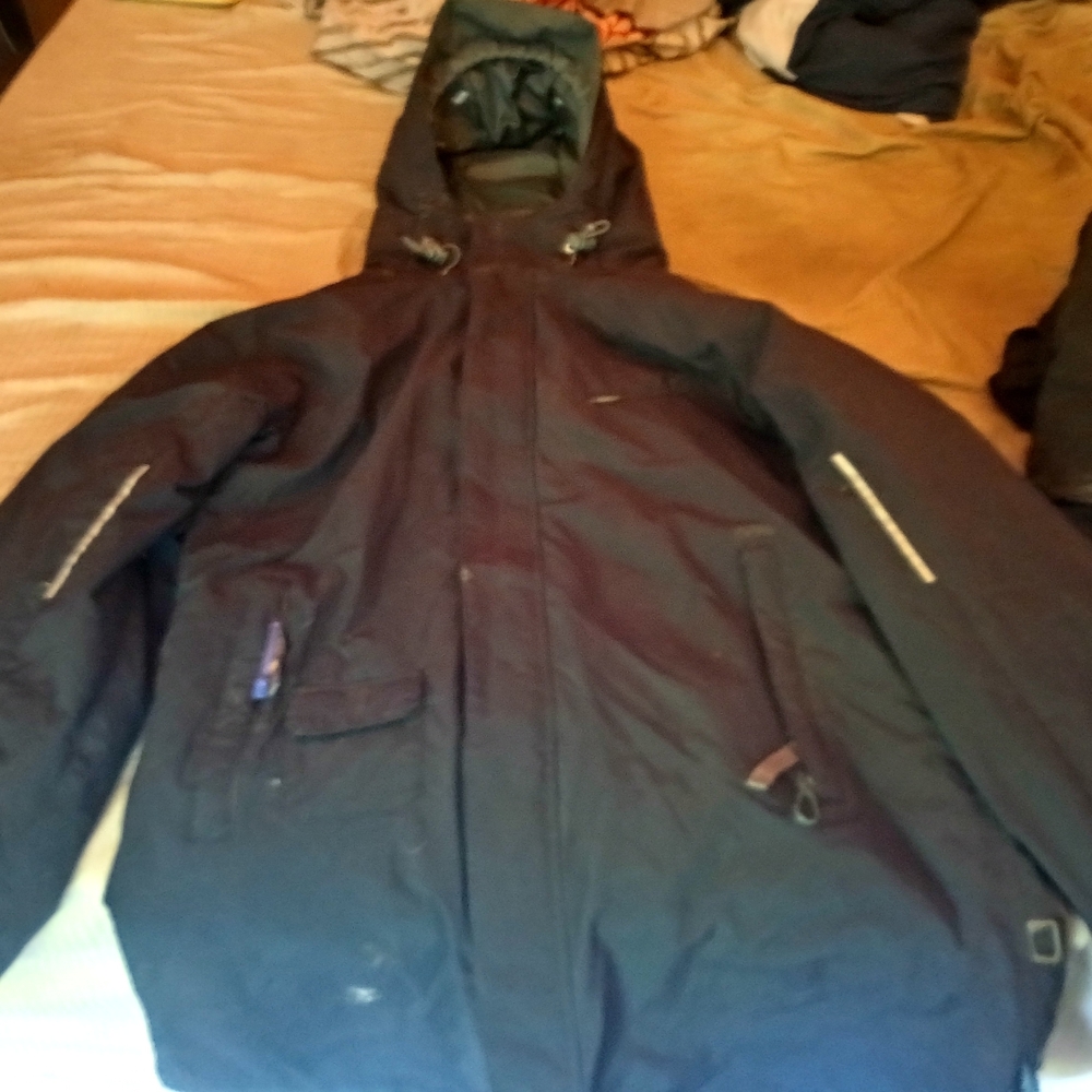 686 Black Performance Jacket Weather-Resistant Hooded